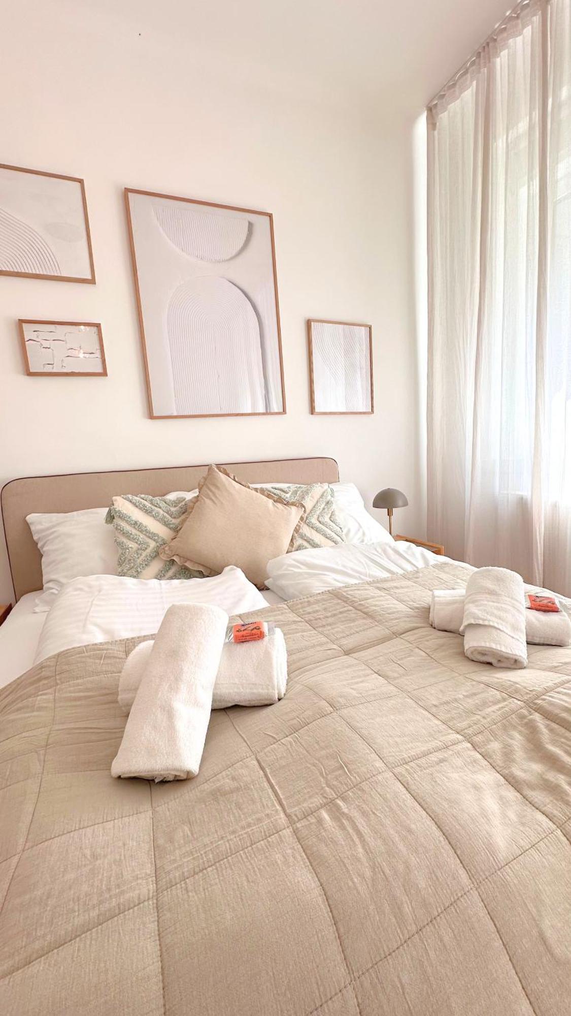 Appartement Cozy In Quiet Location, Fast Train Station 100m Away, Contactless Check-in *
